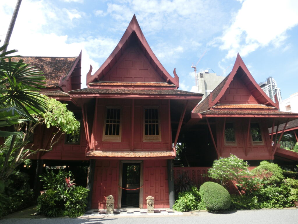 Dom Jima Thompsona - widok od frontu