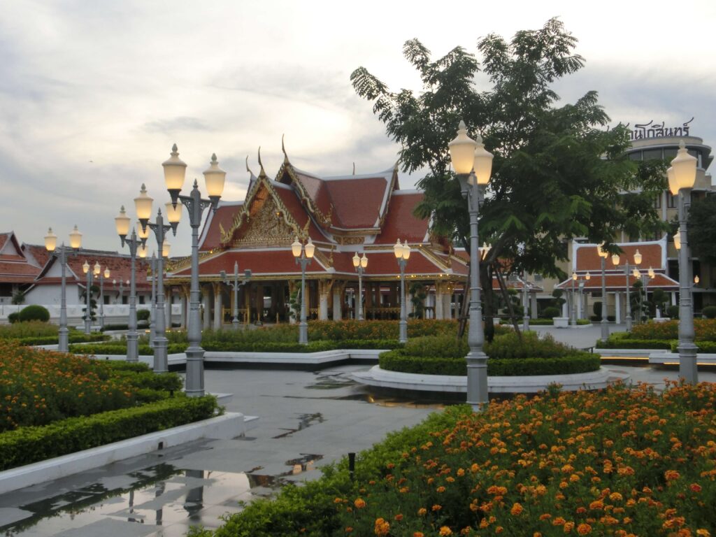 Royal Pavilion Mahajetsadabadin