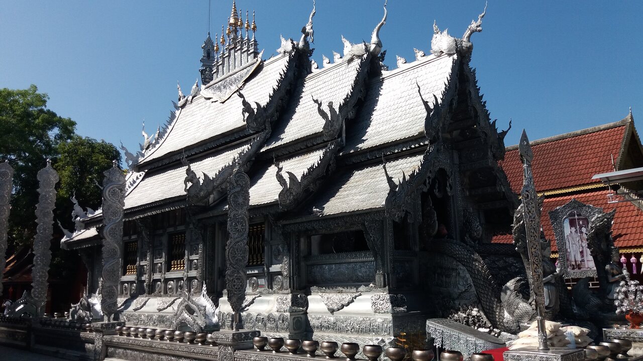 Wat Sri Suphan - Srebrna Świątynia w Chiang Mai