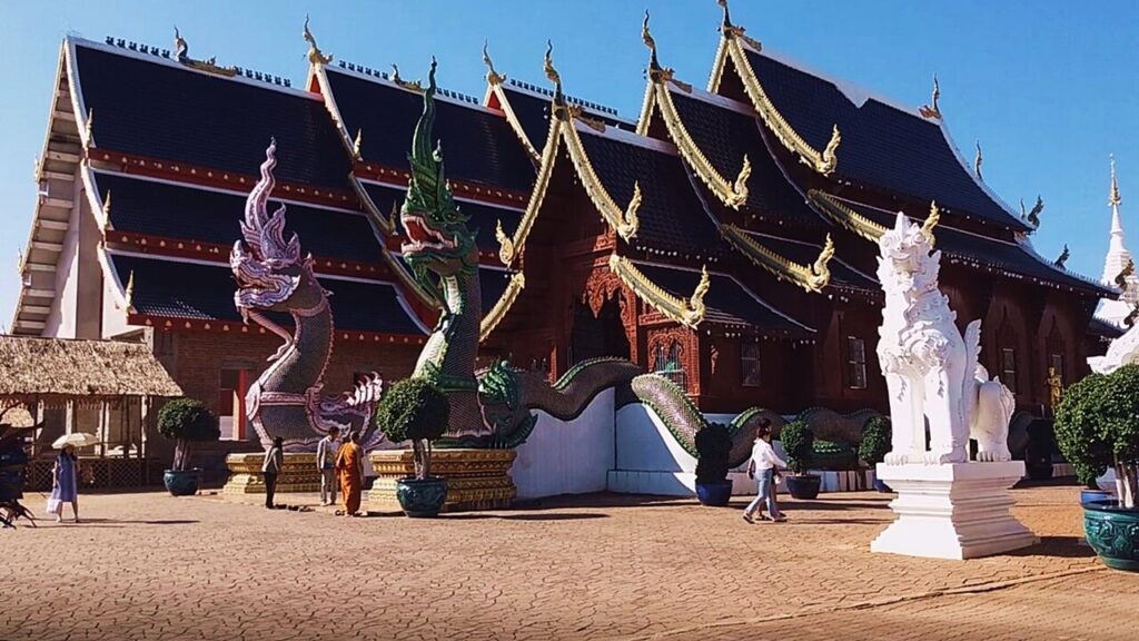 Viharn Phra Chao Tanjai, Wat Ban Den - fot. Daniel Karwicki