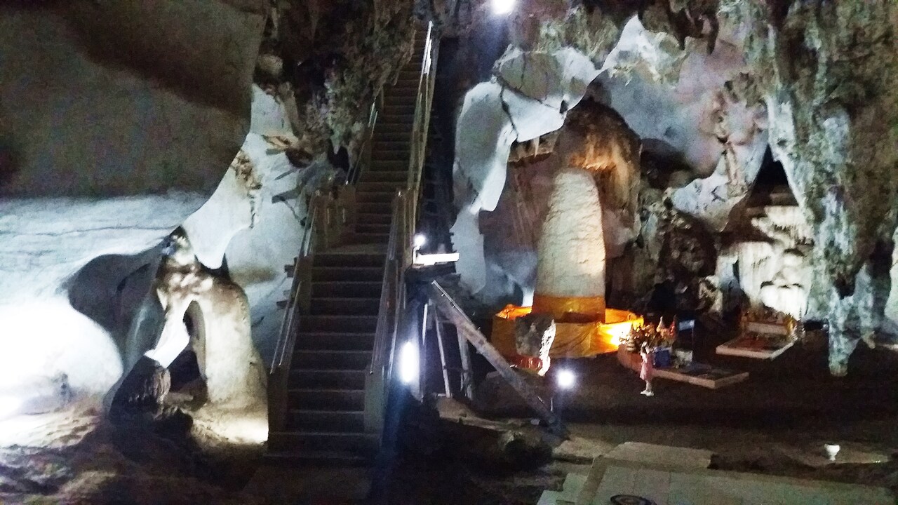 Muang On Cave - photo: Daniel Karwicki