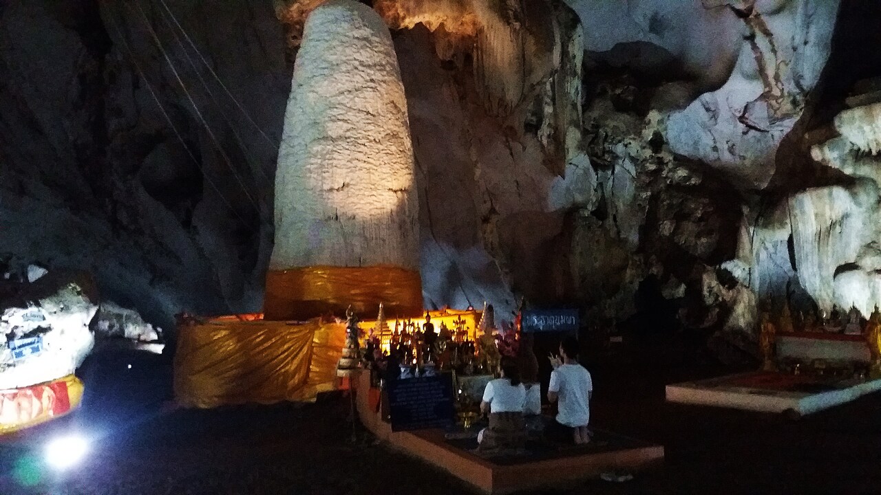 Muang On Cave - photo: Daniel Karwicki