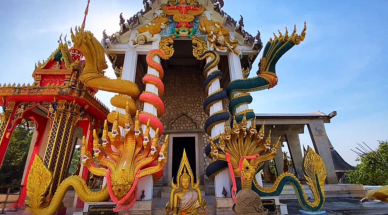 Wat Khao Itisukto - Hua Hin