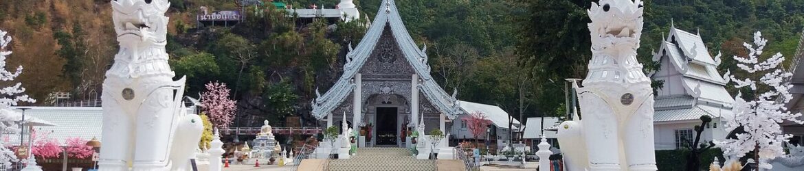 Wat Tham Nam Bo Kaeo - Lampang Province, fot.: Daniel Karwicki